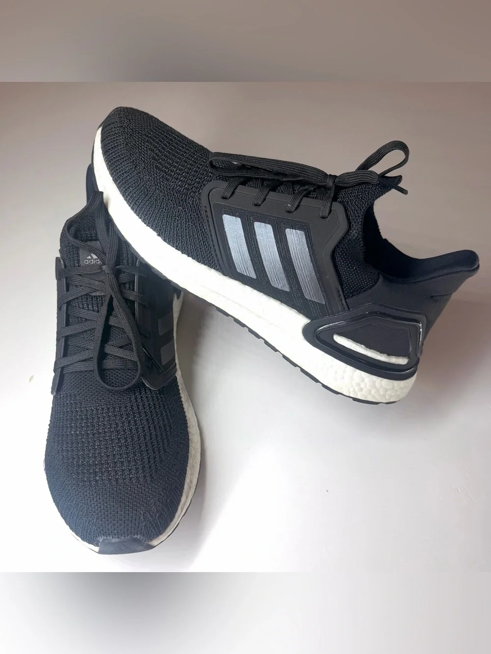 Adidas Women’s Ultraboost 20 Boost Running Sneakers White Black Size- 10.5